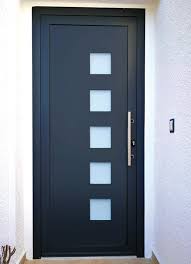 Ventanas de aluminio color madera ventana pvc color madera. Puertas De Entrada Ventanas K Line Ventanas De Aluminio Fabricantes De Ventanas Y Puertas Correderas Particulares