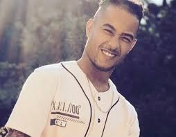 Derek Lewis Obituary