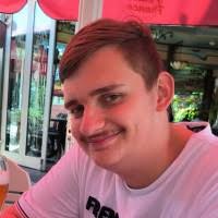 80+ "Simon Thomas" profiles