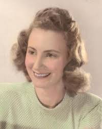 Evelyn Bowen's Instagram, Twitter & Facebook