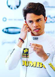 This left brit jake dennis with a huge chance to clinch the title but he then crashed out after the restart of de vries hung on to eighth place to wrap up the title as his teammate stoffel vandoorne finished third, meaning mercedes won the teams' title. Nyck De Vries Height Weight Age Girlfriend Family Facts Biography