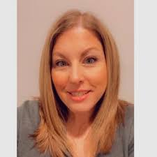 Deanna Oster's Instagram, Twitter & Facebook