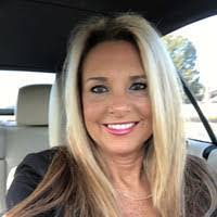 Lorie Seger's Instagram, Twitter & Facebook