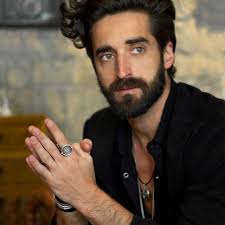 Re Calixto esta usando o anel Cruz em prata 925 da #GUERREIRO