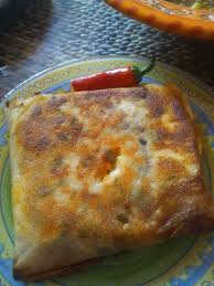 Brik Au Thon Et Piment Oiseau Fromage Kiri Plaisir Culinaire Algerien Fromage Kiri Culinaire Alimentation