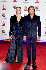 Carlos vives has not been previously engaged. Carlos Vives Fashion And Style Carlos Vives Dress Clothes Hairstyle Famousfix