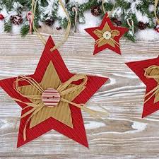 Fixez une guirlande lumineuse ou quelques décorations de noël sur le. Comment Fabriquer Une Etoile De Noel