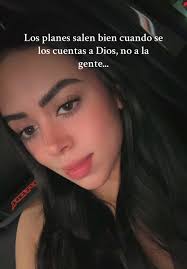 Kim Alcantar's Instagram, Twitter & Facebook