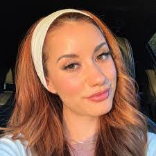 Michelle Brazeal's Instagram, Twitter & Facebook