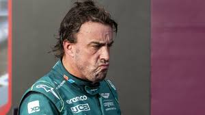 Alonso laat champagne weer vloeien bij Aston Martin: 'Fenomenaal voor het  team'