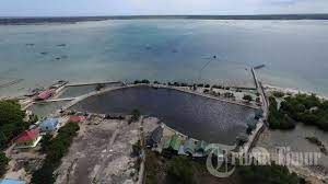 Dulunya pesisir ini kumuh dan kini diubah menjadi wisata yang eksotik. Foto Foto Pesona Keindahan Wisata Pantai Teluk Laikang Takalar Tribun Timur