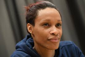 Équipe de France : Allison Pineau appelée quatre mois après son opération