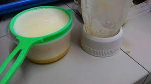 Hasilkan ubat batuk sendiri dengan bahan semulajadi guna via mediamaklumat.com. Ibu Ini Kongsikan Petua Merawat Batuk Dengan Nanas Mujarab