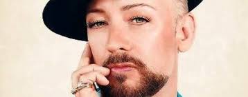 Wir sitzen alle in einem boot, aber es wäre auch platz für einen weniger. Nach Culture Club Boy George Plant Sein Comeback Das Interview