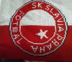 Împreună cu sparta praga, este considerat unul dintre cele mai bune cluburi de fotbal din cehia, iar rivalitatea dintre cele două cluburi este acerbă în fotbalul din cehia. Sk Slavia Praha Fotbal Scarf Prague Czech Republic Soccer Football 1754324607
