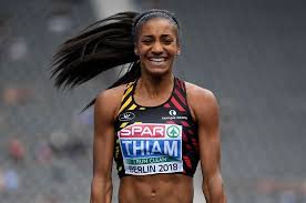 Nafi thiam is a world class heptathlete born and raised in namur, belgium who'll spend the next decade competing for international honours. Volgt Nafi Thiam Zichzelf Op Als Beste Atlete Ter Wereld Meer Sport Hln Be