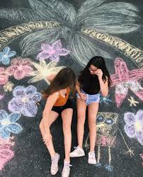 The Hilarious Way These Teens Got The Perfect Instagram Is Literally Me Summer Instagram Pictures Friend Photoshoot Insta Photo Ideas