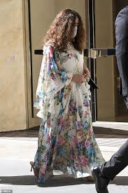 The 'hitman wife's bodyguard' star says her teenage daughter is a huge fan of her new film, despite salma's fear that valentina. Freedomroo Salma Hayek Is A Boho Babe With Curly Locks And Flowing Floral Gown Amid House Of Gucci Filming Australiannewsreview