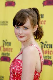 Квартира актрисы алексис бледел alexis bledels apartment #alexisbledel #gilmoregirls #девочкигилмор. Alexis Bledel Ponytail Alexis Bledel Hair Lookbook Stylebistro