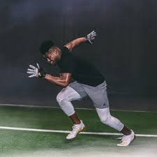 Adidas News Site Press Resources For All Brands Sports And Innovations Juju Smith Schuster The elder statesman of pittsburgh's young wideout corps led the team in all receiving categories, which hasn't been a regular occurrence in 2020. juju smith schuster