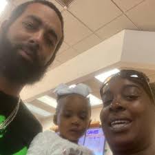 Are there any places for rent or land for sale in Stedman?