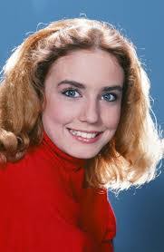 Kelly Raphael's Instagram, Twitter & Facebook