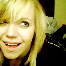 Beth Pauley (@pauleye)