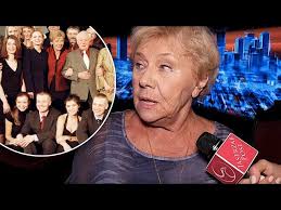 Mogłoby się wydawać, że teresa lipowska (83 l.), jedna z największych gwiazd m jak miłość, żyje w luksusach. Teresa Lipowska O Braciach Mroczek Z Ich Pokora Bywalo Roznie Youtube