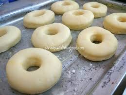 #donut#donutmudah#resepimudah#resepidonutsimple#donutgebu#gebugebas#menupetang#menuminumpetangresepi simple1.semua dah tersedia di video2.sila tambahkan. Resepi Donut Gebu Gebas Tanpa Uli Sayidahnapisahdotcom