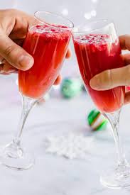 Today, i'm going to investigate another christmas champagne cocktail, the mistletoe. 30 Best Christmas Cocktail Recipes Easy Alcoholic Holiday Drink Ideas