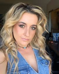 Bobby Akers's Instagram, Twitter & Facebook