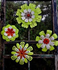 7pcs/set metal daylily flower garden stakes,metal flowers outdoor decor stake yard art decoration,garden metal plant flowers stick spring patio decor 5.0 out of 5 stars 7 $20.88 $ 20. Metal Flower Fence Wall Art Summer Blossoms Set Of 4 Flowers Metal Yard Art Barn Patio Garden Pool Wall Decor Indoor Outdoor Metal Flowers Tin Can Flowers Flower Fence