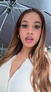 Veronica Rae's Instagram, Twitter & Facebook