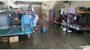 Top glove is a leading manufacturer of disposable rubber gloves. Revealed Shocking Conditions In Ppe Factories Supplying Uk Channel 4 News