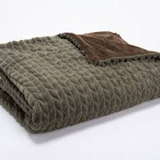 Un choix unique de plaid doux disponible dans notre magasin. Plaid Chevron Kaki Tout Doux 130x170cm Amadeus