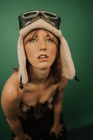 Desert Island Cloud Selma Higgins Shines Bright with 'CAN'T DO THIS': A  Playful Journey through Love's Quirks and Joy”