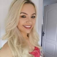 Amber Dempsey's Instagram, Twitter & Facebook