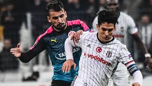 Die torhüterchronik für den verein beşiktaş listet alle eingesetzten torhüter des vereins chronologisch nach spielzeiten auf. Besiktas Utku Yuvakuran La 4 Yillik Sozlesme Imzalarken Necip Uysal In Da Kontratini Yeniledi 90min