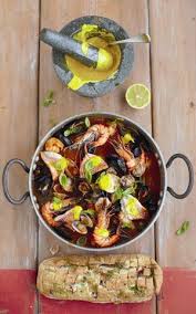 Jamie Oliver Fish Stew Recipe With Saffron Yoghurt Jamie Oliver Recipes Fish Stew Jamie Oliver 15 Minute Meals