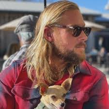 Cathy Thrush's Instagram, Twitter & Facebook