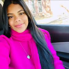 Dania Moran Velasquez updated her...