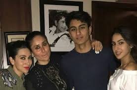 He ascended the throne of tonk following the deposition of his father by the british, who was charged guilty of mass murder. Putra Tiri Kareena Kapoor Debut Jadi Model Fotokopian Ayahnya Banget Matamata Com