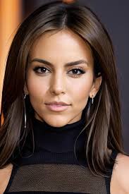 Lucy Becker's Instagram, Twitter & Facebook