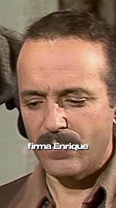 Rogelio se siente devastado luego de saber que no volverá a caminar, pues  no encuentra la manera en que le dirá a su hijo que no podrá jugar con él  como se