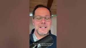 How does the body react to risk?