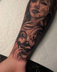 Thank you Kay for always making the trip for this and sitting so well 💟,  appreciate all my clients that travel to get tattooed, means the world to  me! More payasas and women tattoos please 🤲 (3rd pic ...