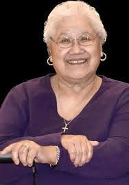 Helen Santoyo's Instagram, Twitter & Facebook