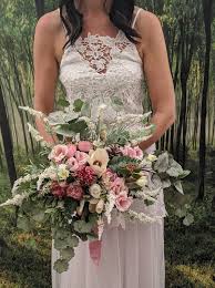Sep 09, 2004 · the lady with the dog i. Pink Lisianthus Peony White Rose Crystal Vine Wedding Flowers Etsy