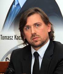 Kaczmarek moved from poland to germany at the age of 9 and only played on amateur level as an active footballer. Tomasz Kaczmarek Ur 1976 Wikipedia Wolna Encyklopedia