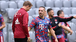 Franck ribery is a french professional football winger for bayern, munich who has a net worth of. Fc Bayern Transfer News Pro Contra Zu Moglicher Ribery Ruckkehr Fussball News Sky Sport